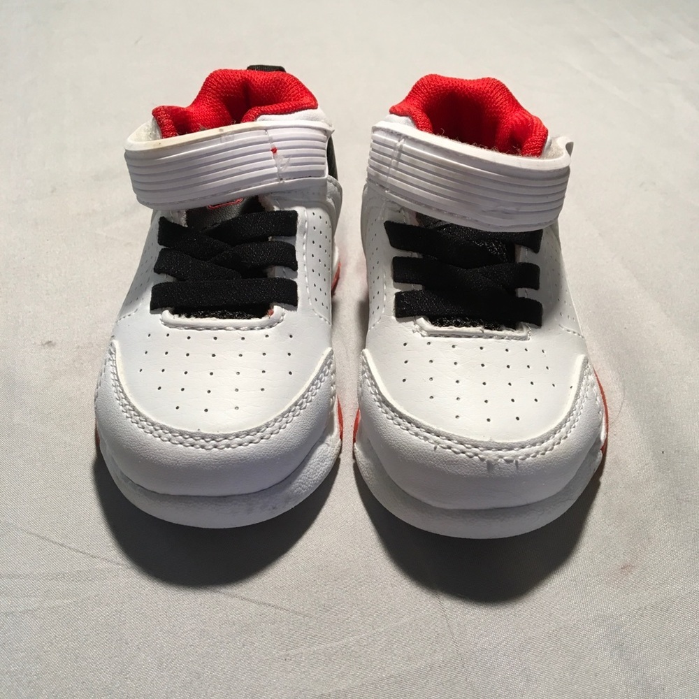 AND1 Baby Boys Size 3 High Top Adjustable Strap Sneakers Athletic Shoes White